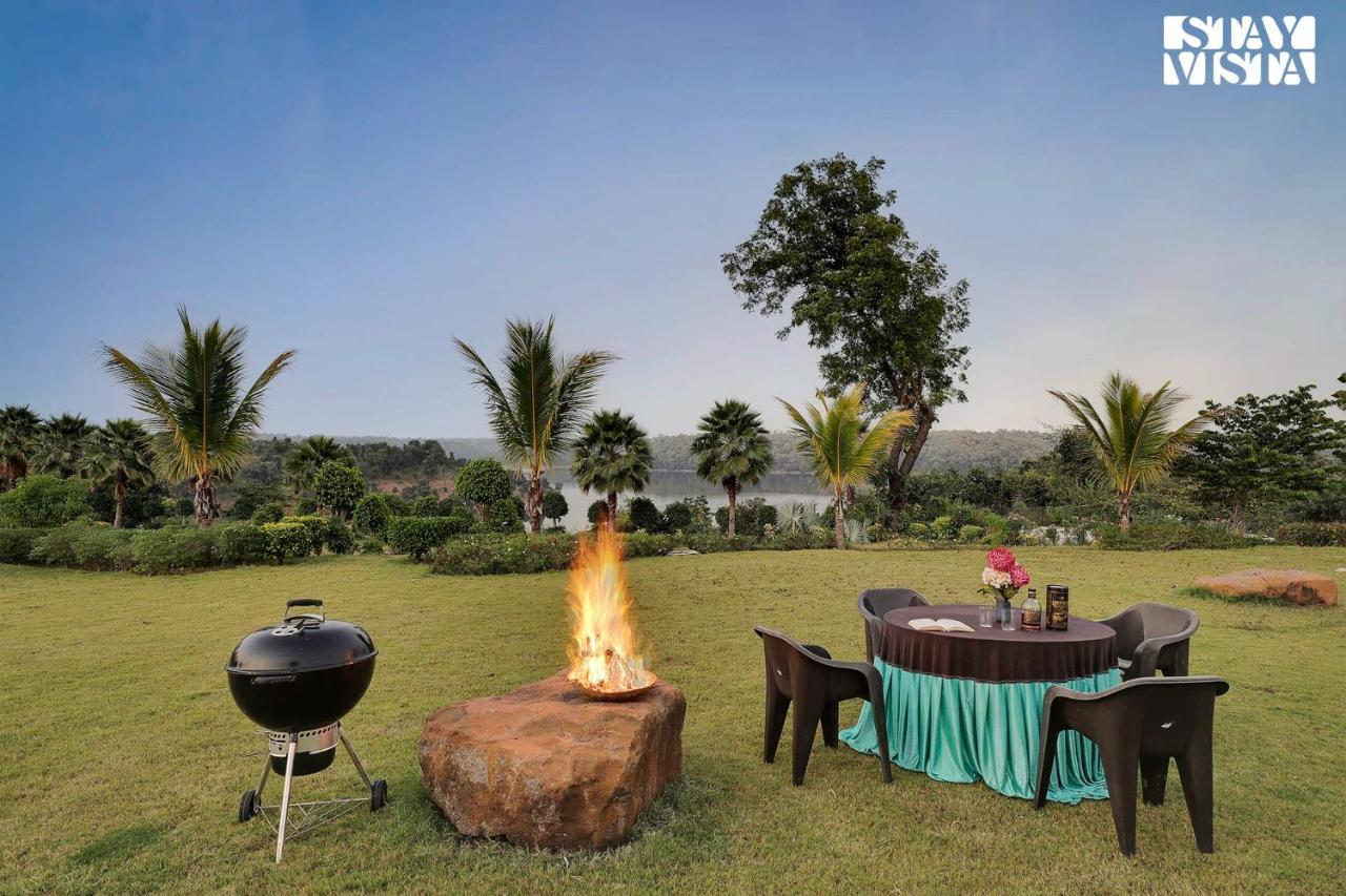 Stayvista'S Lakeside Whispers - Lake & Mountain-View Villa With Lawn & Indoor-Outdoor Games Нагпур Экстерьер фото