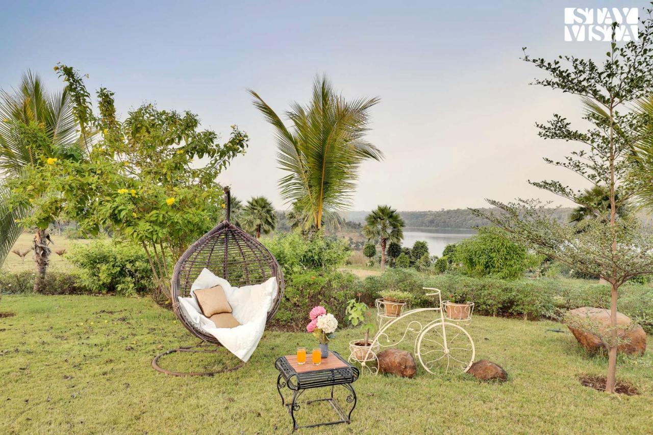 Stayvista'S Lakeside Whispers - Lake & Mountain-View Villa With Lawn & Indoor-Outdoor Games Нагпур Экстерьер фото